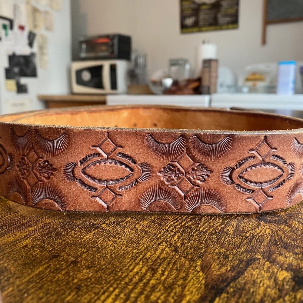 Vintage 1976 Western Tooled Leather Belt with Eagle Buckle Unisex - Picture 6 of 12